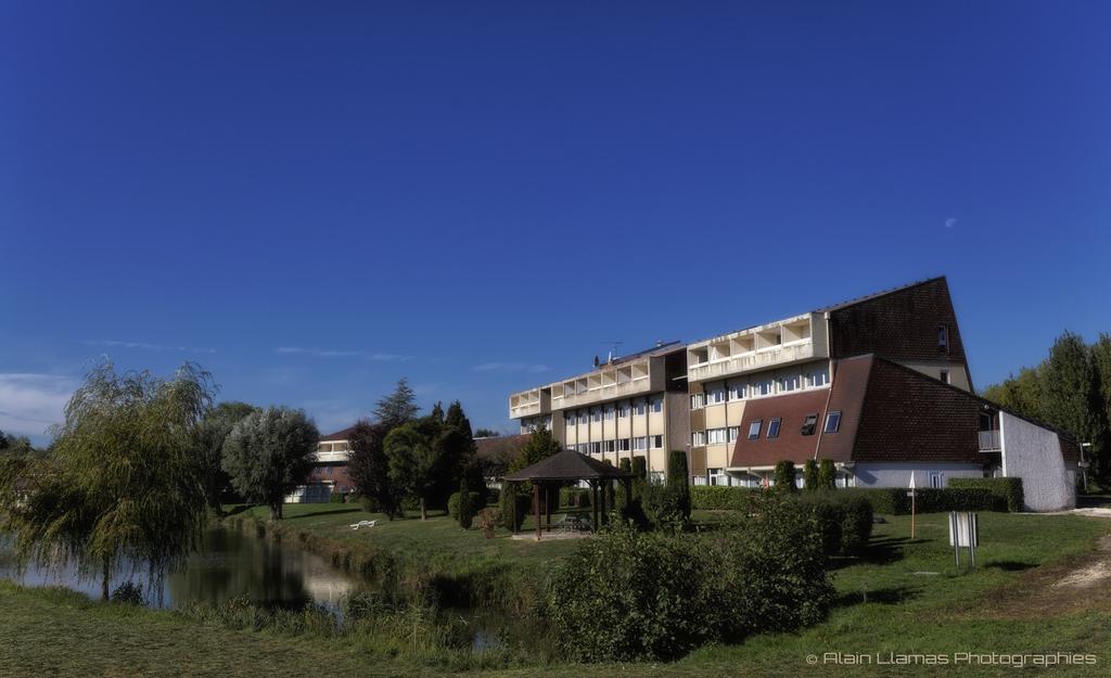 Hotel La Mezelle Bourbonne-les-Bains Exterior foto