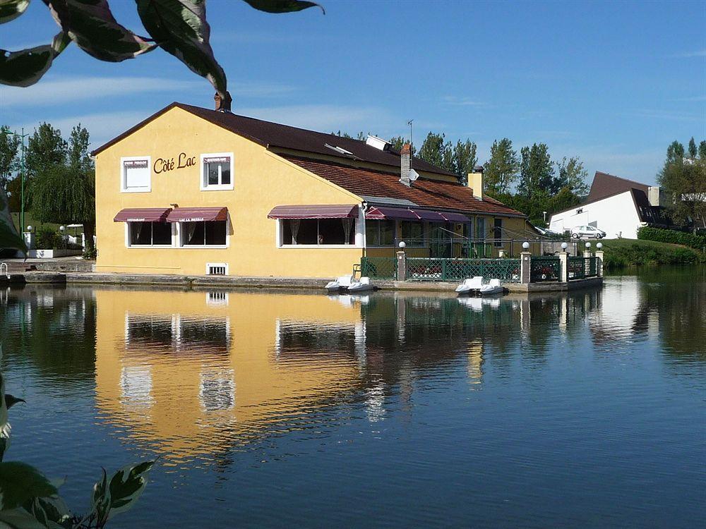 Hotel La Mezelle Bourbonne-les-Bains Exterior foto